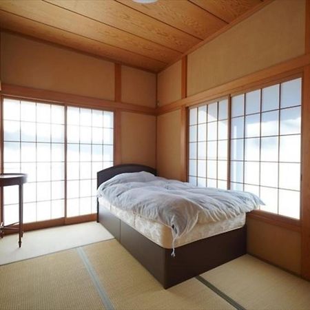 海と駅の近くのゲストハウス海悠 Ito  Bagian luar foto